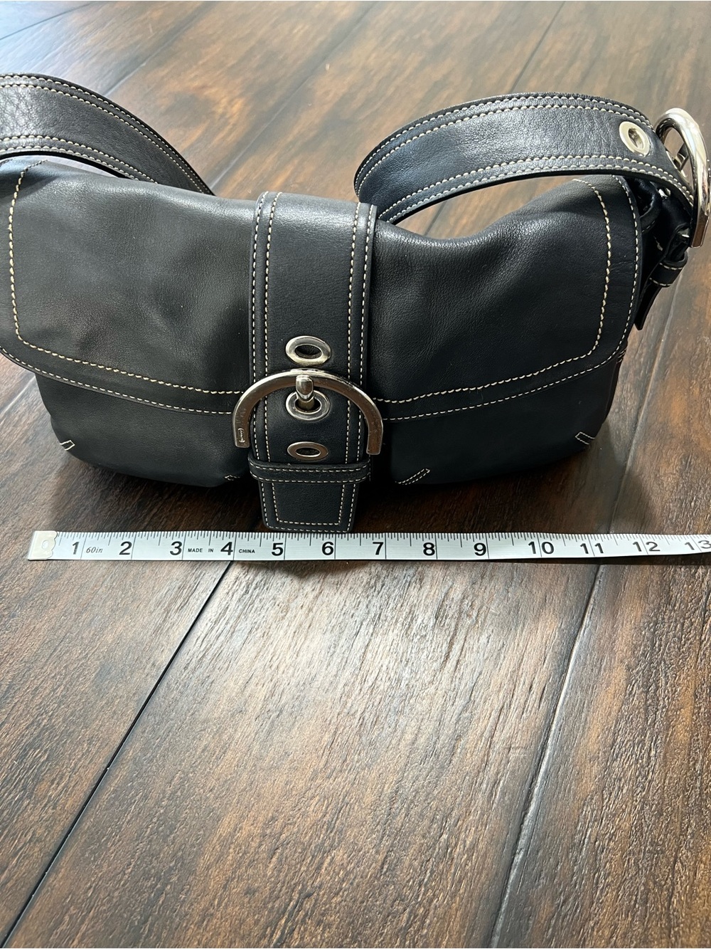 Coach Soho Flap Bag Black Leather Silver Buckle Shoulder Strap Vintage Y2K - Picture 12 of 14